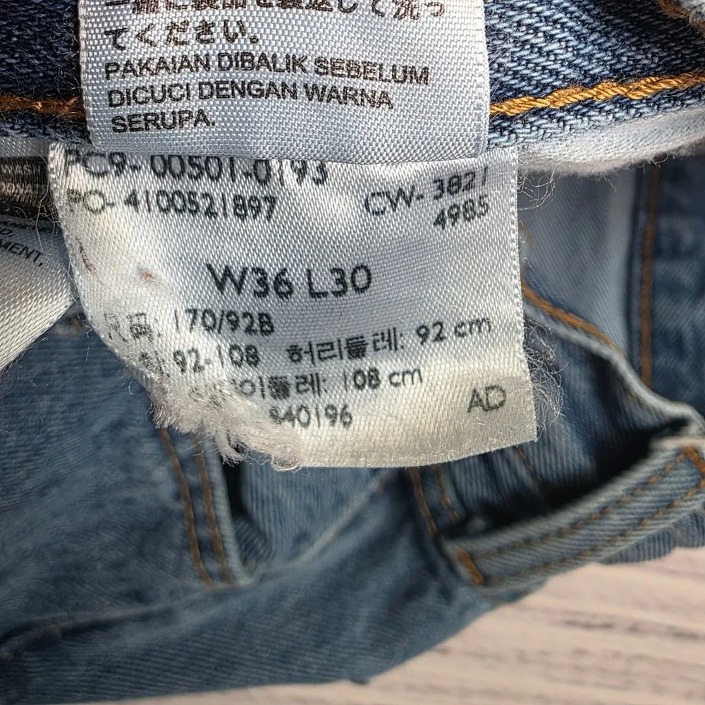 Levis‎ 501 Original Fit Mens Medium Wash Straight Leg Button Fly Jeans 36x30